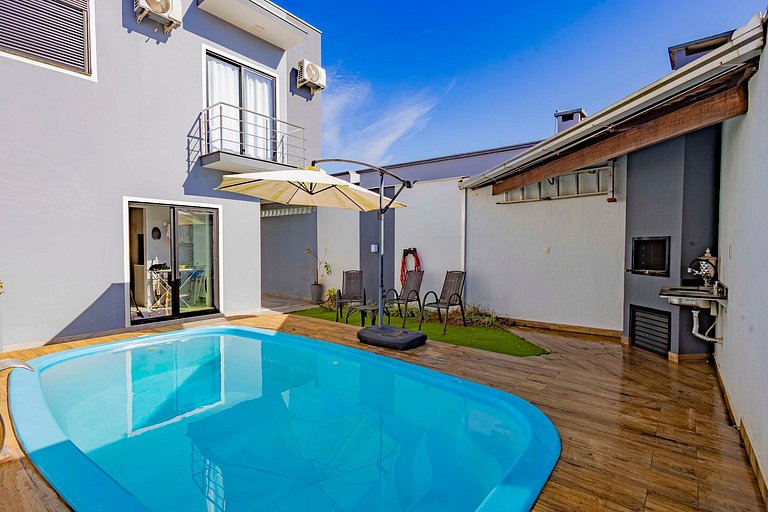 Sobrado c/ Piscina em Itajuba | 3Qts+Ar e Churras