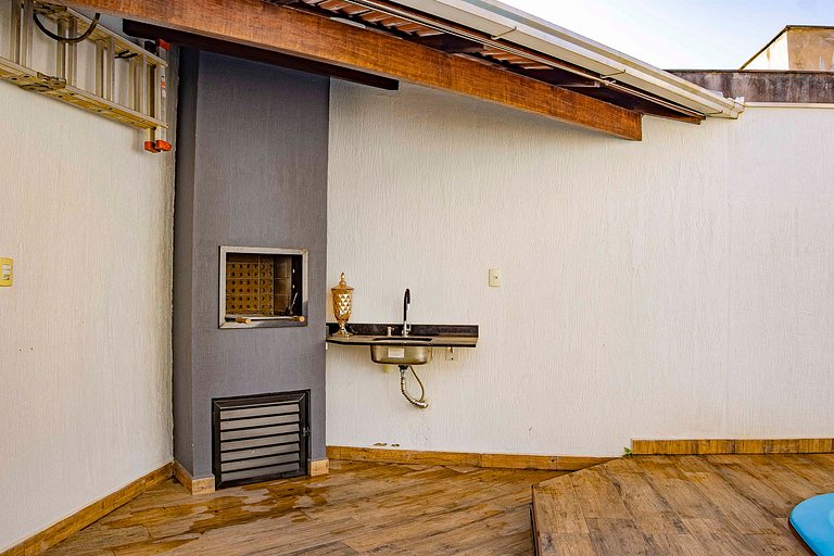 Sobrado c/ Piscina em Itajuba | 3Qts+Ar e Churras