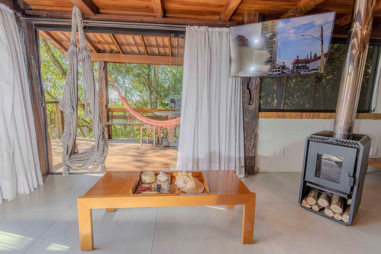 Cabana Aconchegante na Mata c/ Deck e Vista