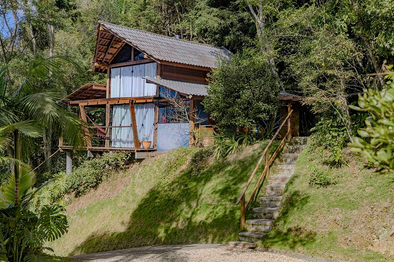Cabana Aconchegante na Mata c/ Deck e Vista