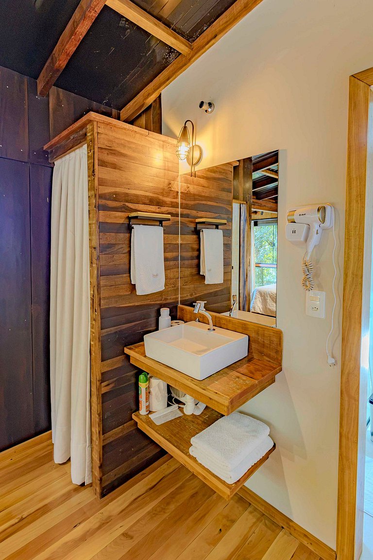 Cabana c/ Varanda, Churrasqueira e Vista